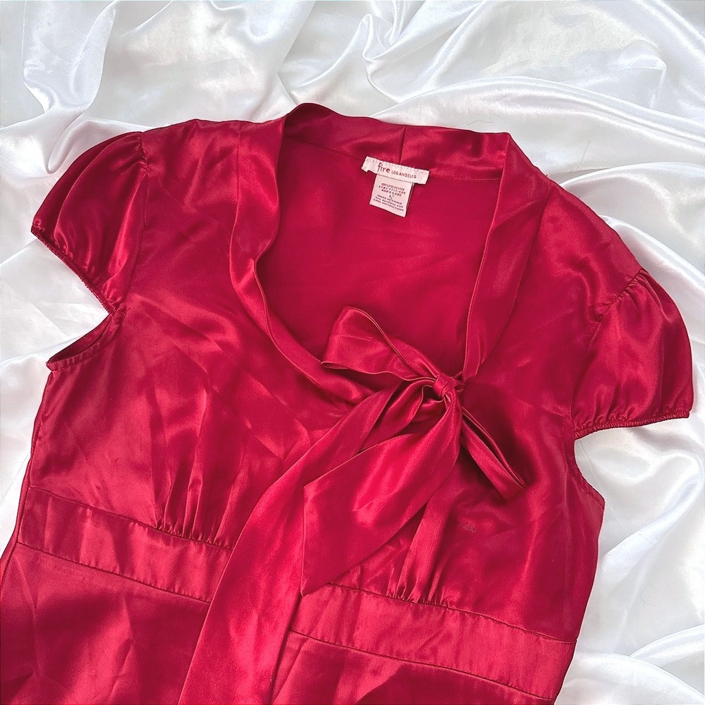 Fire Los Angeles Red Satiny Bow Tie Neck Puff Sleeve Empire Waist Blouse Large